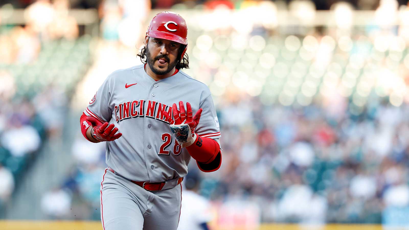 Reds rumors: Eugenio Suarez’s trade potential receives intriguing update