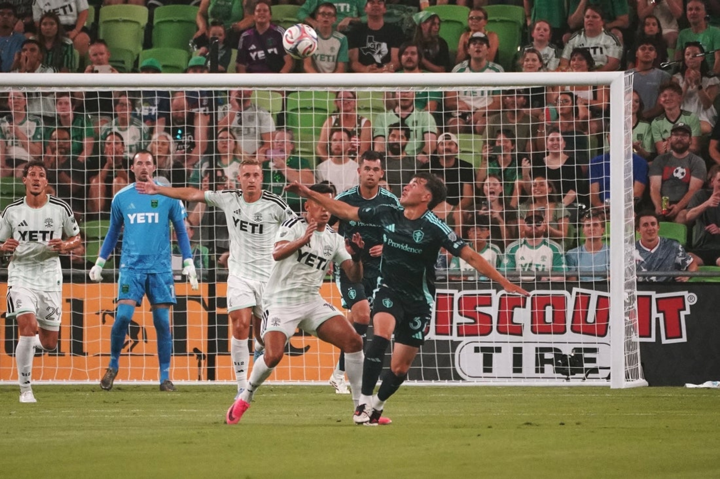 Myrto Uzuni delivers late for Austin to down Sounders