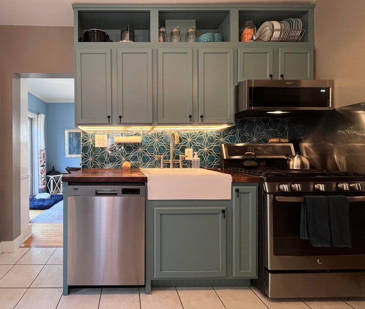 13 Homeowners Who Discovered a Fresh Backsplash Can Change Everything
