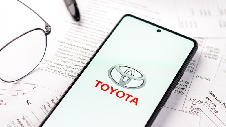 'Trap and trace' lawsuit claims Toyota illegally tracked customers