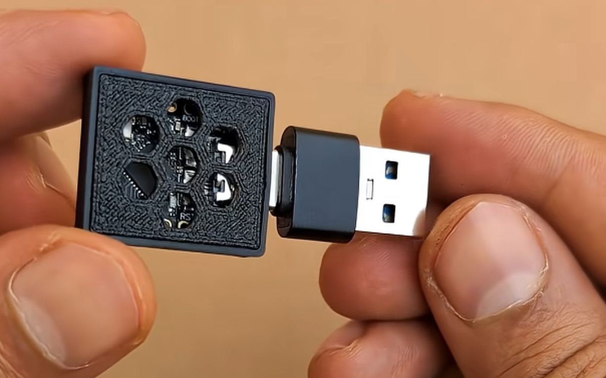 Developer uses a $5 dongle to squeeze in 537,000 domains into just 4MB of flash memory