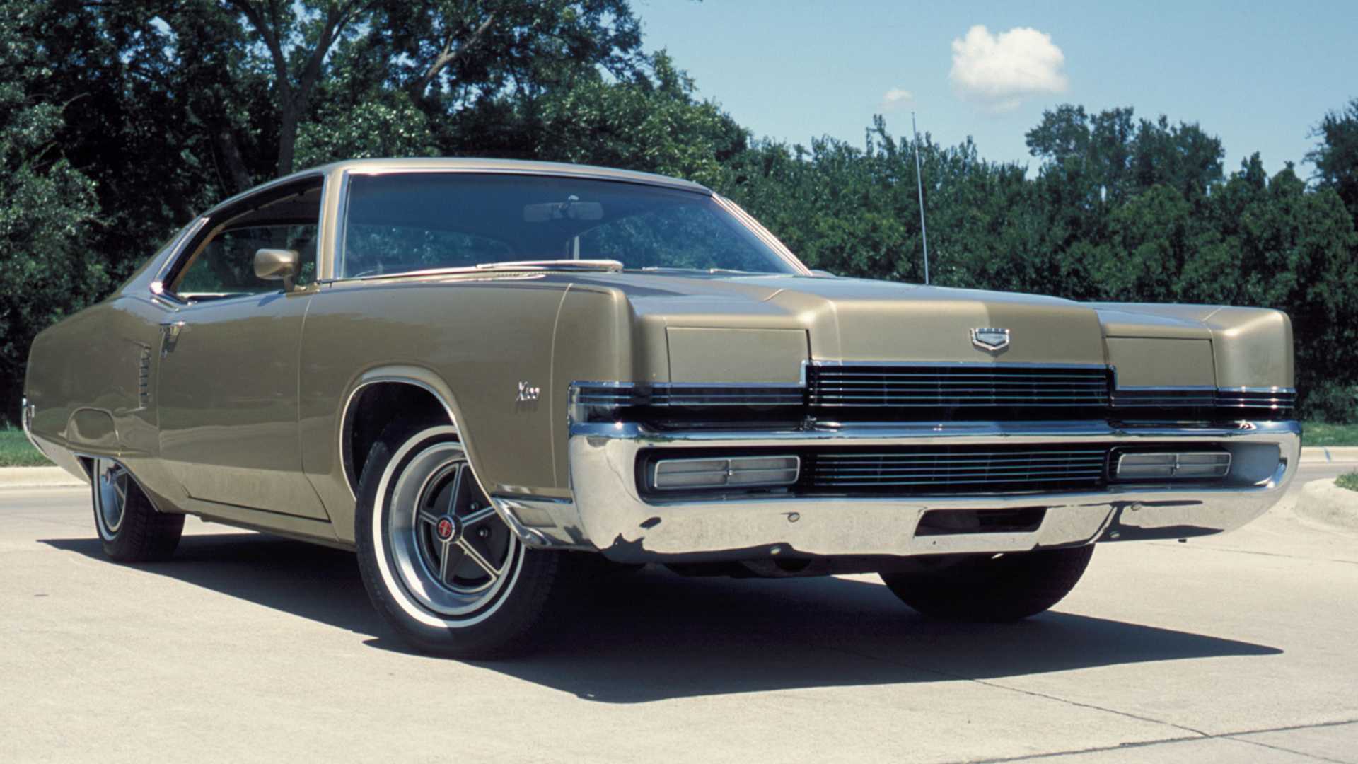 1970 Mercury Marauder front 3/4 low green