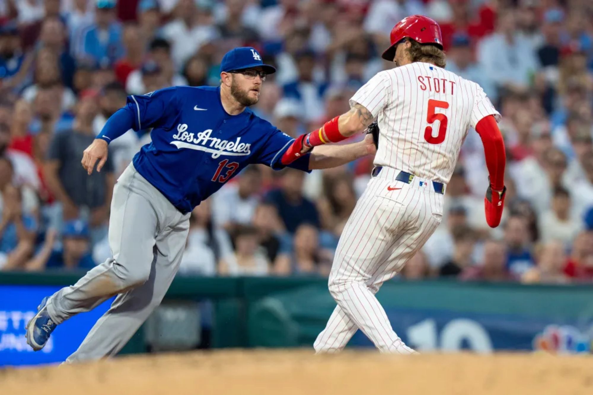 Phillies run into another head-scratching out one day after brutal gaffe: 'What are these guys doing?'
