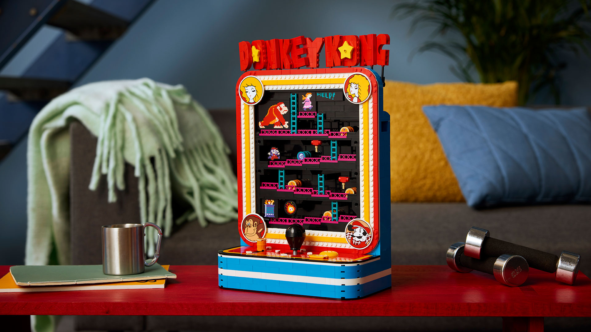This $200 LEGO set turns a 45-year-old arcade classic into a working machine