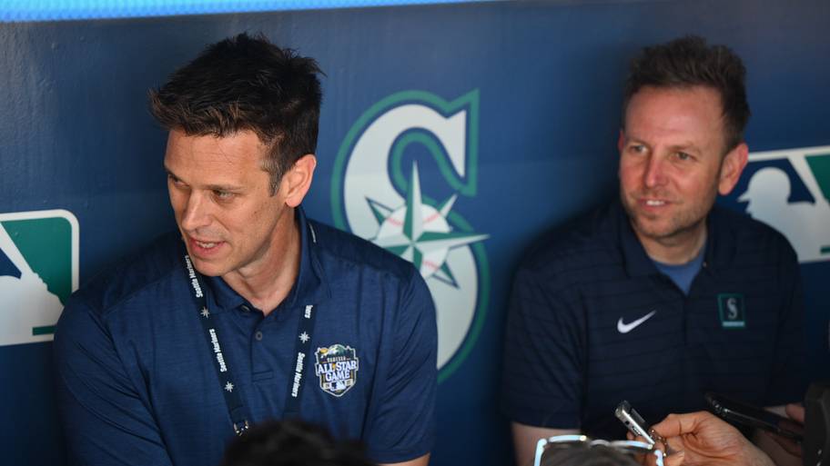 Mariners choke job vs. Reds leaves no doubt about what Jerry Dipoto must fix