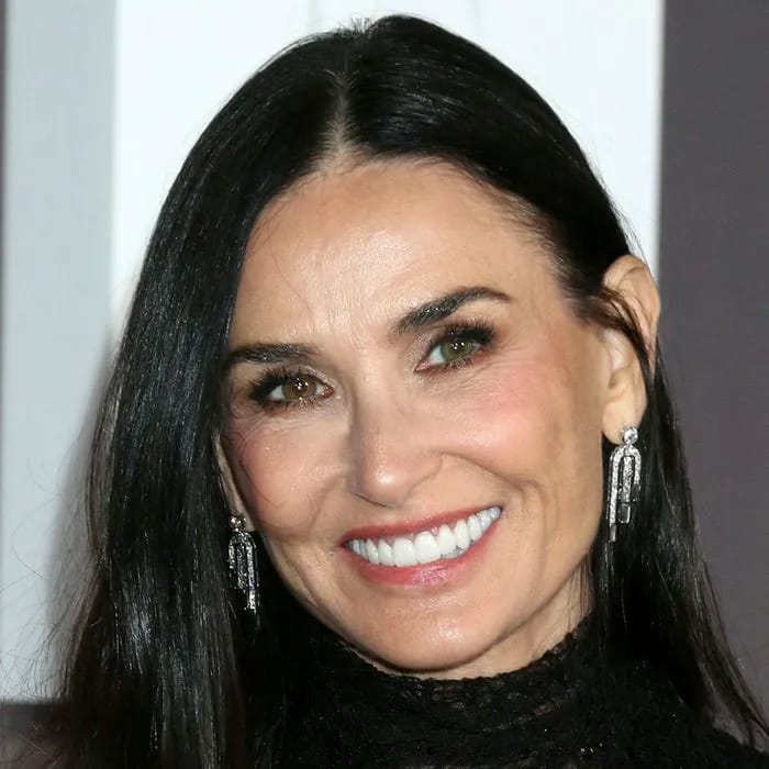 Demi Moore shares a rare makeup-free selfie on Instagram