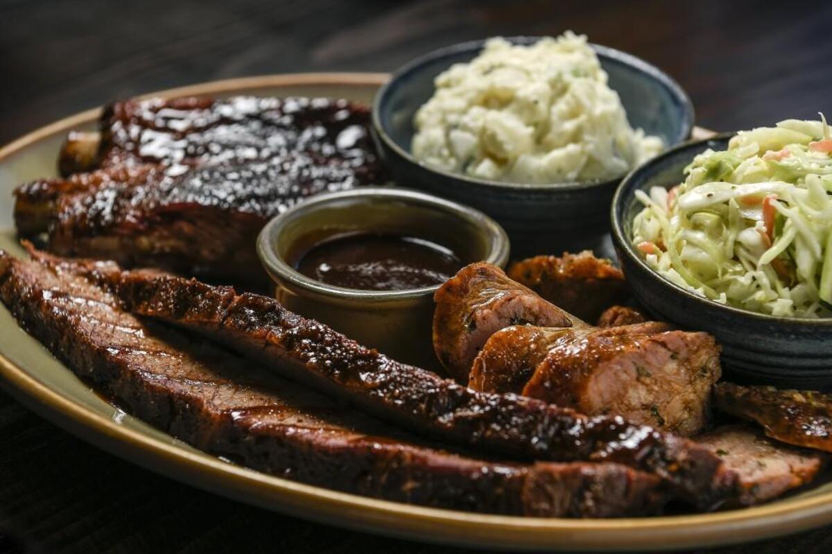 Popular Kansas City BBQ restaurant sets Lee's Summit opening date