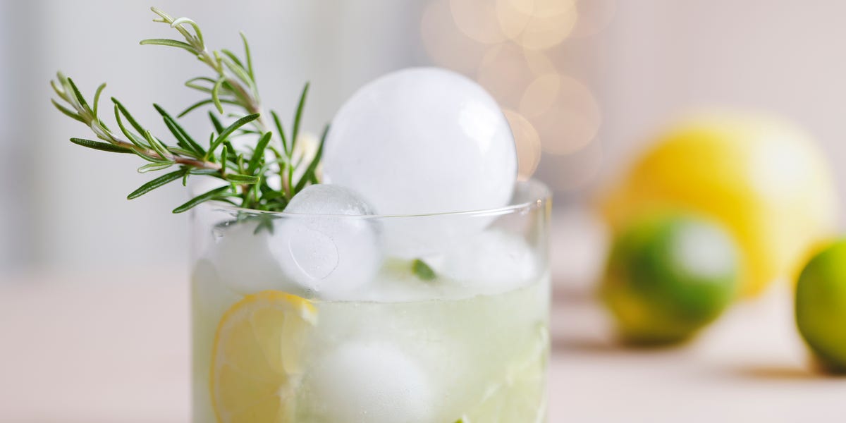 The biggest drink trend is tiny cocktails—here’s how to recreate them at home
