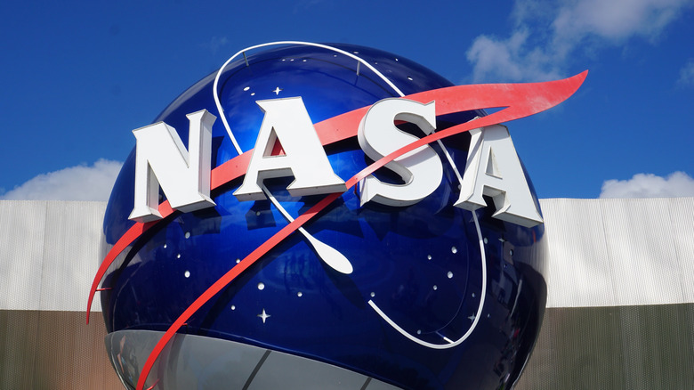 NASA is building a team of volunteers for a yearlong virtual mission to the Moon and Mars