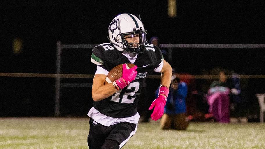 New Hampton's Chase Courtemanche thrives as high school football's ultimate Swiss Army knife