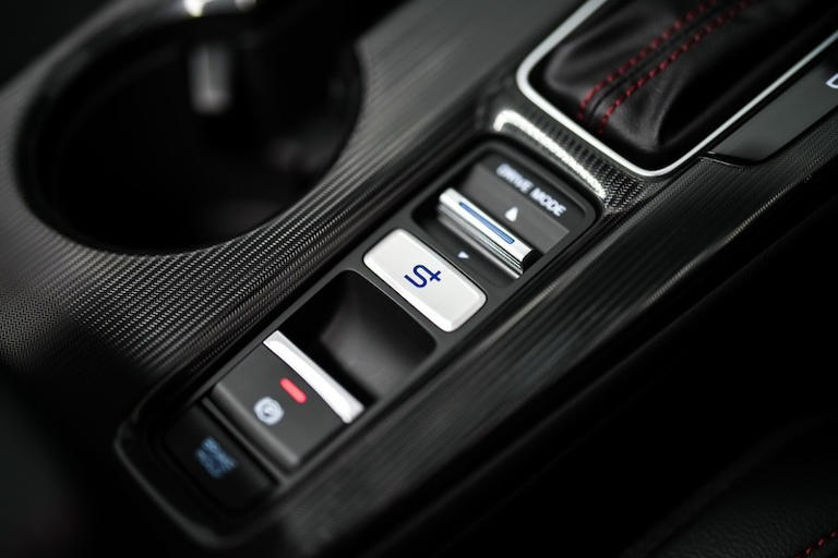 Honda Civic e:HEV S+ Shift 