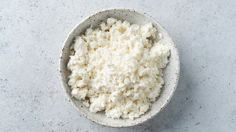 The Creamy Ingredient You Should Be Adding To Guacamole For A Protein Boost