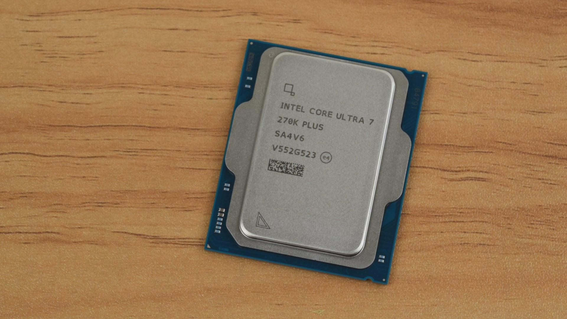 AMD Ryzen 9 9950X3D vs. Intel Core Ultra 7 270K Plus: The Winner of This CPU Face-Off Shocked Me