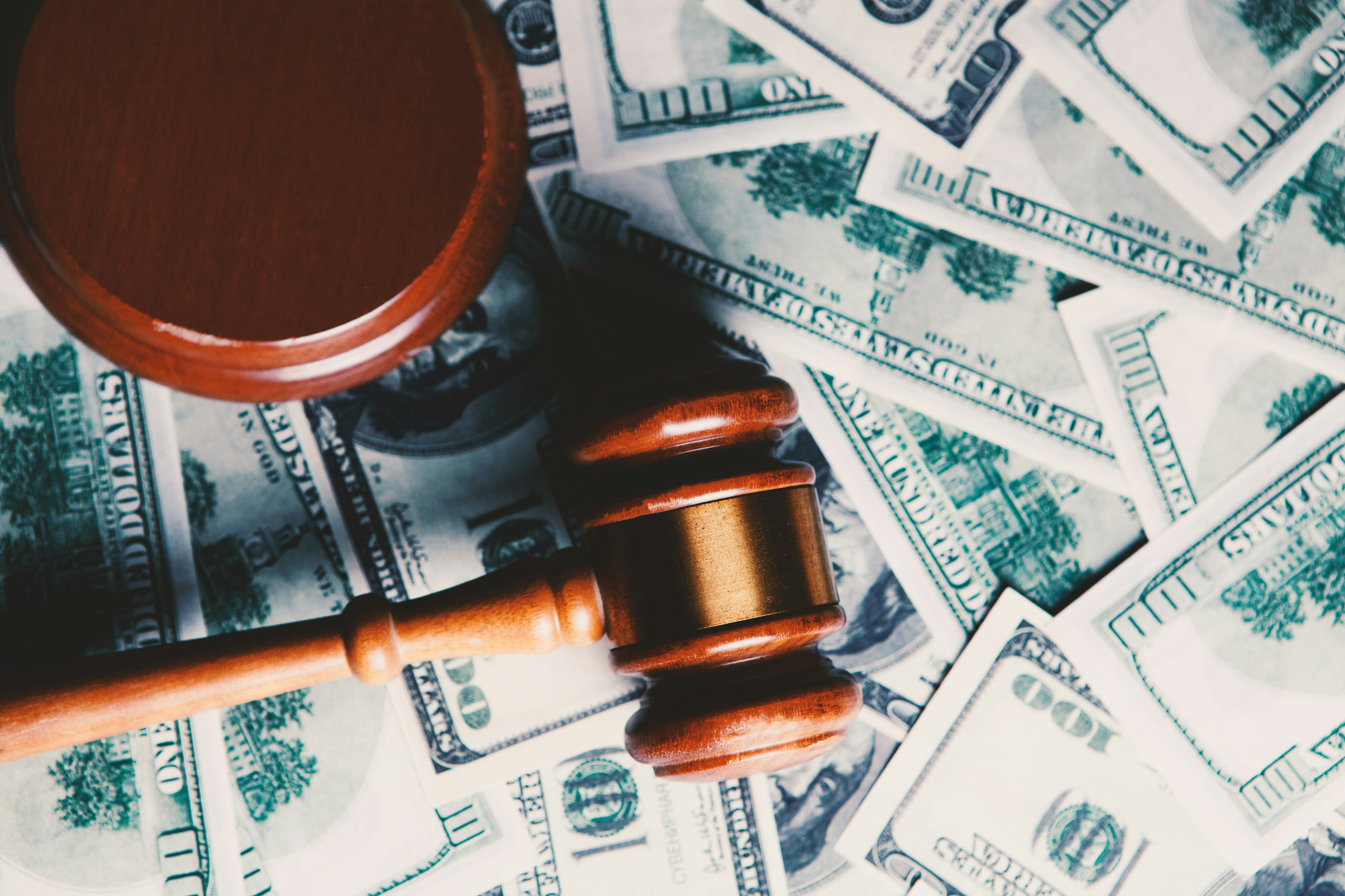 Supreme Court justices’ children would lose control of their financial assets under newly introduced bill