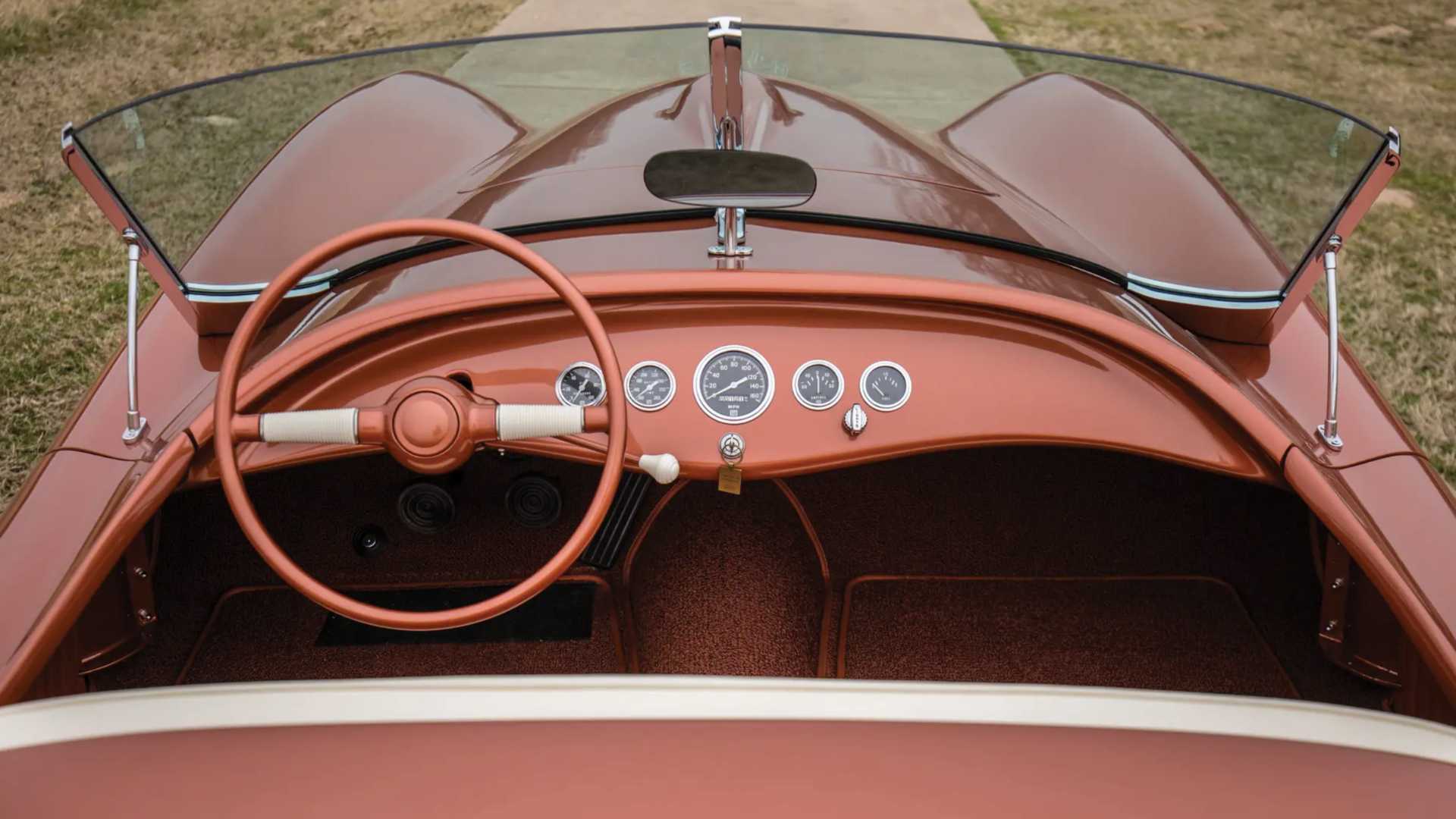 1953 Glasspar G2 Dashboard