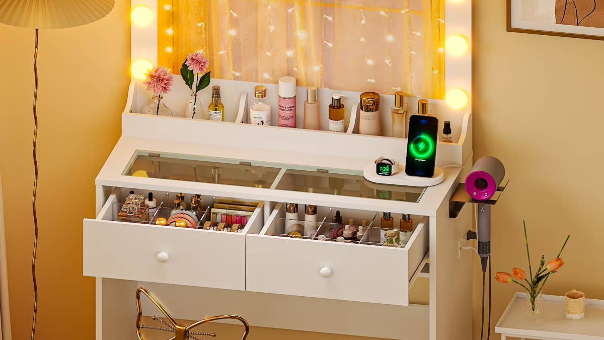 ktaxon-get-ready-with-me-makeup-vanity-desk