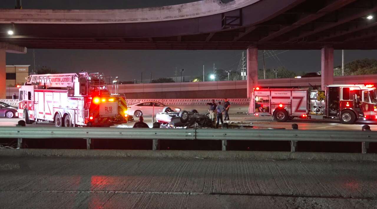 Injuries reported as car falls off HOV lanes to Southwest Freeway