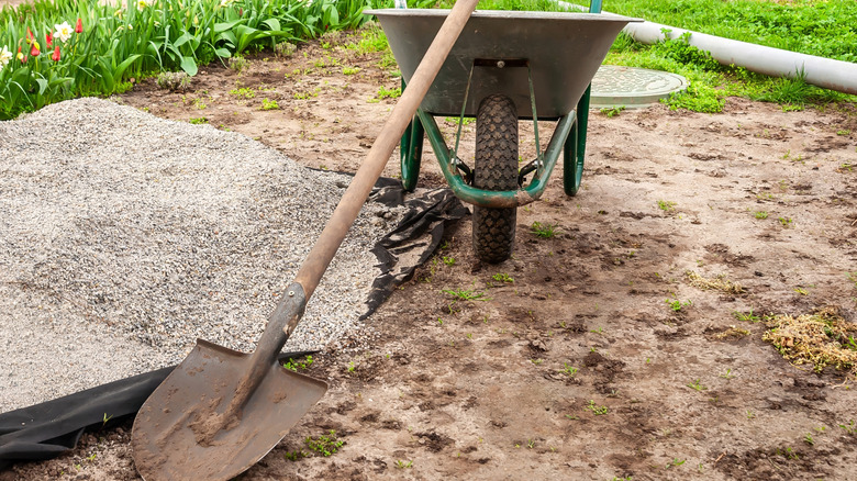 How to source free or discounted gravel for all your yard & garden projects