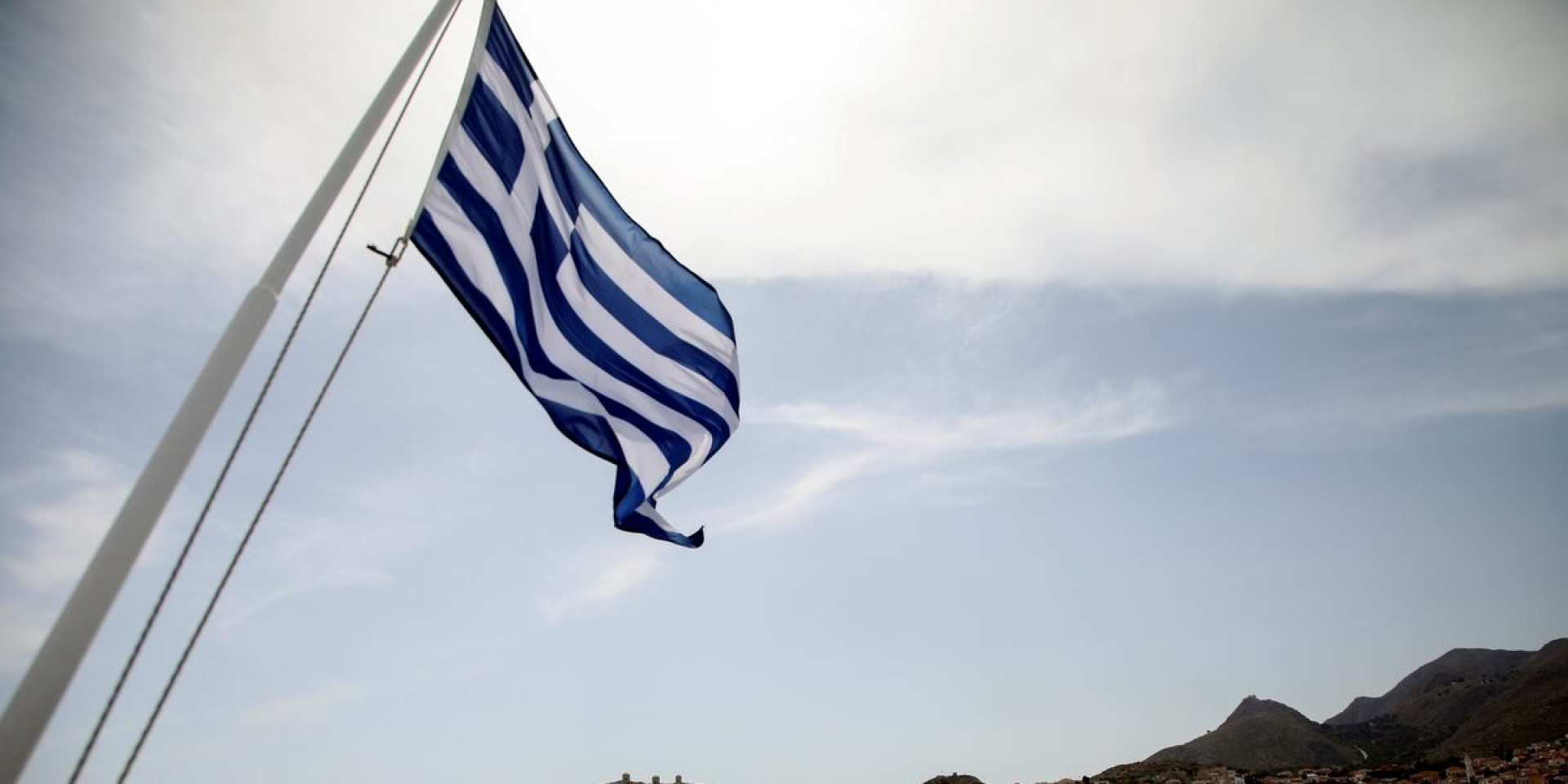 Greece unblocks EU's 21st Russia sanctions package after securing LNG exemption