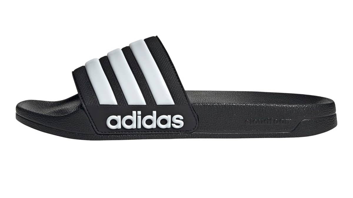 adidas-adilette-arsenal-slides