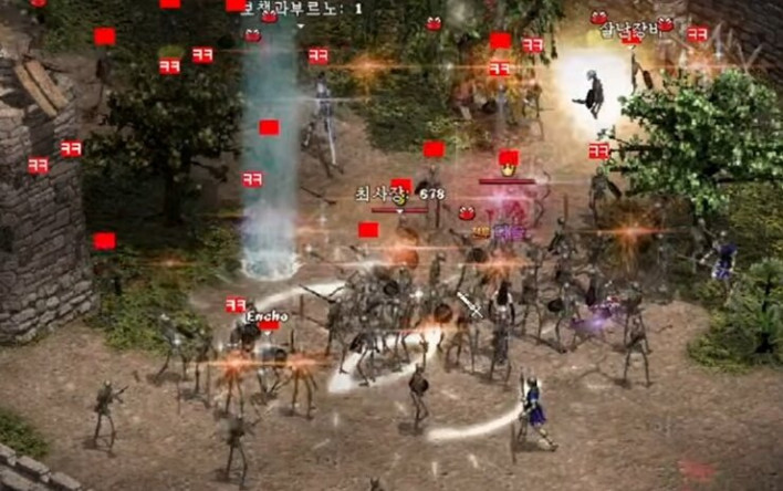 The battle between the Castle-Ruling (neutral) Clan and the Dissident+Ttol-ki forces on Gunther. ©Gg