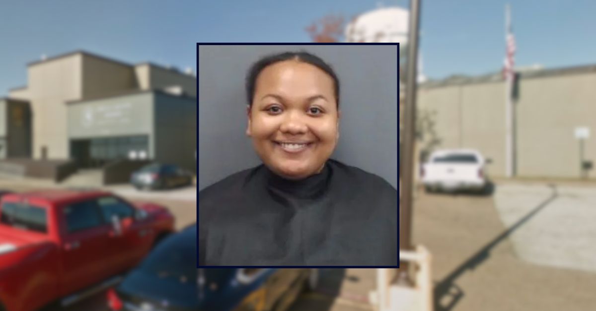 'You going to die': Woman threatened boyfriend with knives then denied it, but he had video, police say