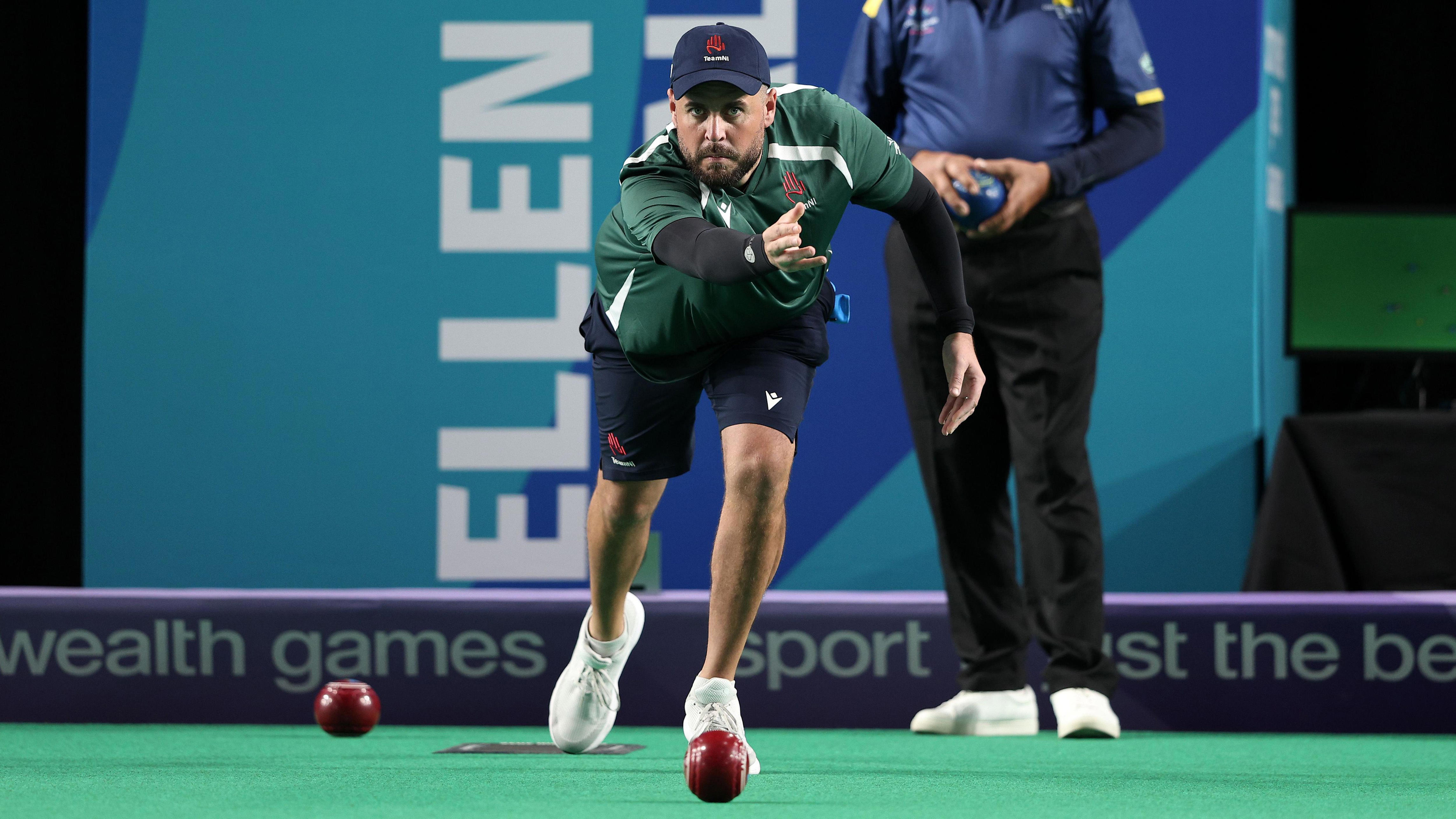 Kelly wins opening game in bowls