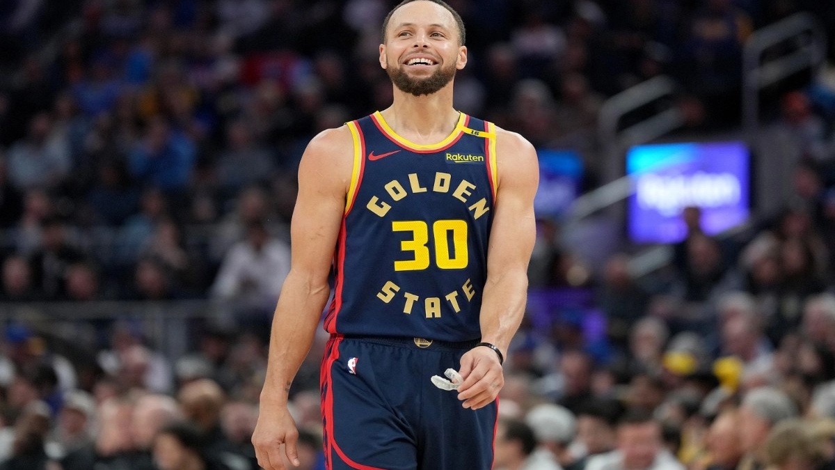 NBA: Hall of Fame breaks its own rules for Stephen Curry; a living legend gets a historic tribute