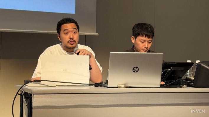 (From left) Pearl Abyss leads Doo Seung-bin and Kim Hyun-kyum ©INVEN