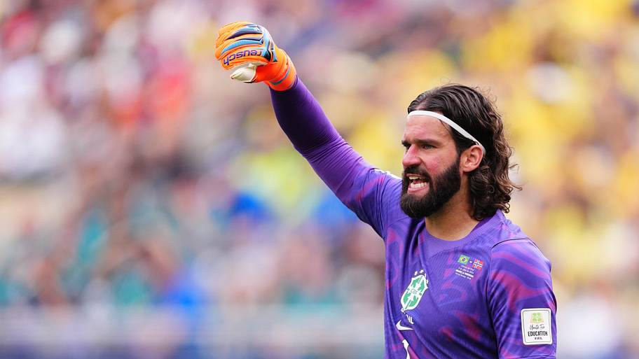 Andoni Iraola confirms major Alisson Becker decision at Liverpool