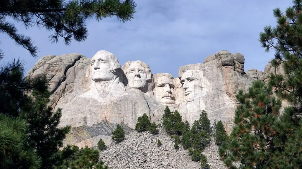 Trump pushes bonkers Mount Rushmore plot: "They want to blow it up"