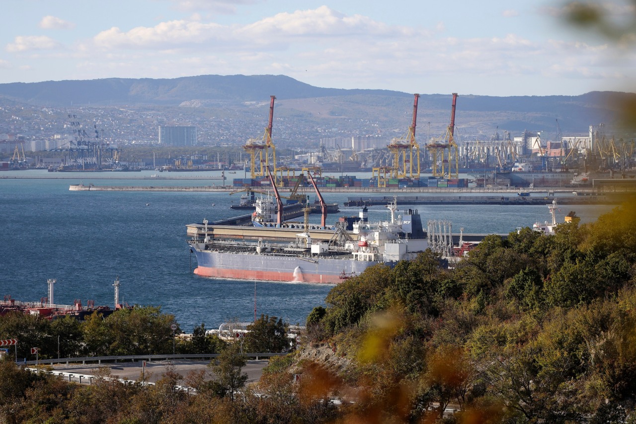 Two Wars Put Stranglehold on Global Energy Supplies
