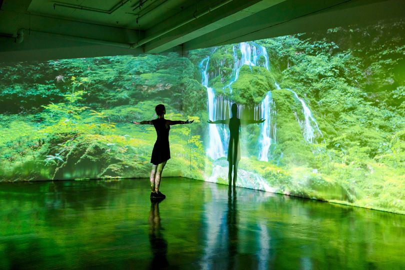 She was shown her life on a huge 360º screen [stock image]