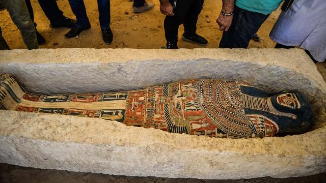 New research finds Egyptian princesses buried with weapons were skilled archers