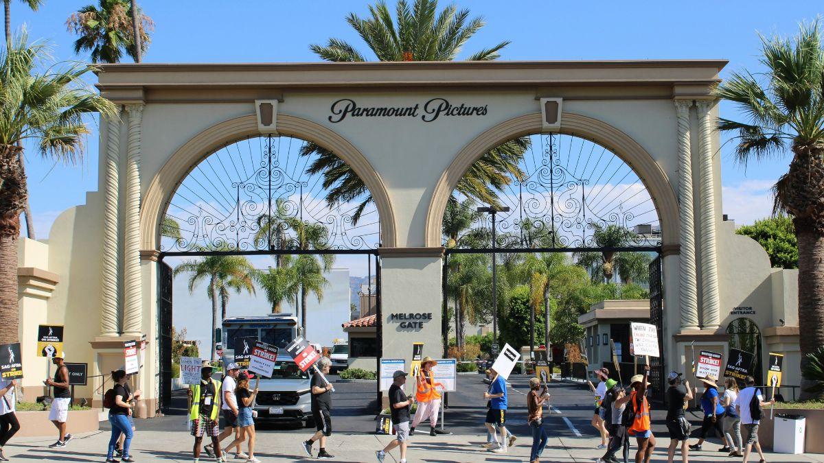 Judge Pauses Paramount-Warner Bros. Merger as Hollywood Waits for the Real Fight