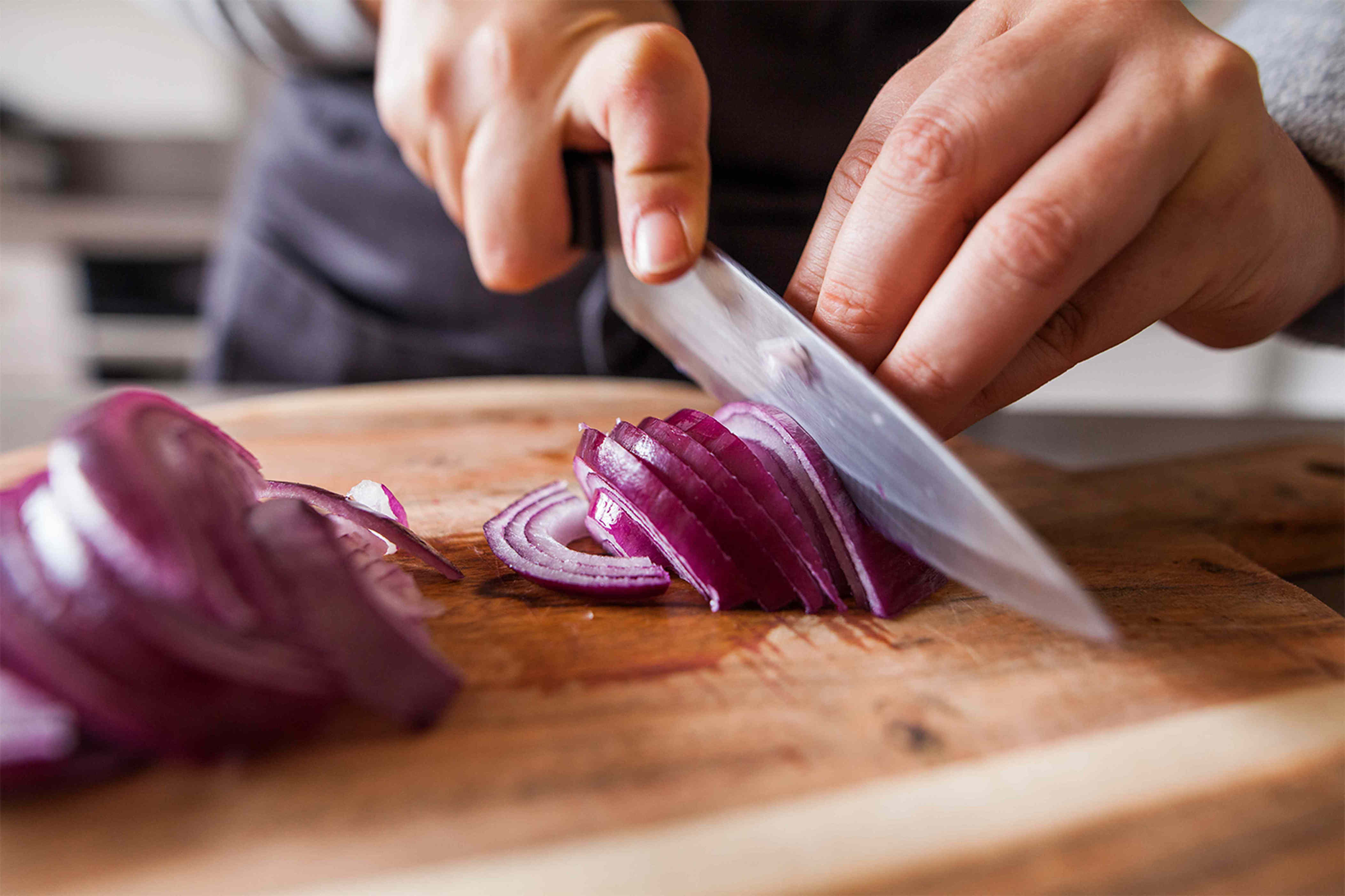 No more finger cuts and frustration — this $5 tool is the key to slicing onions without a trip to the ER