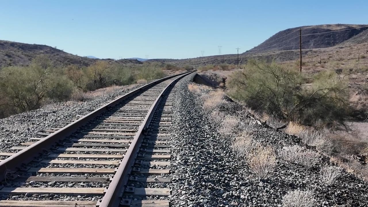 A passenger train suddenly plunged into an Arizona ravine – the person ...
