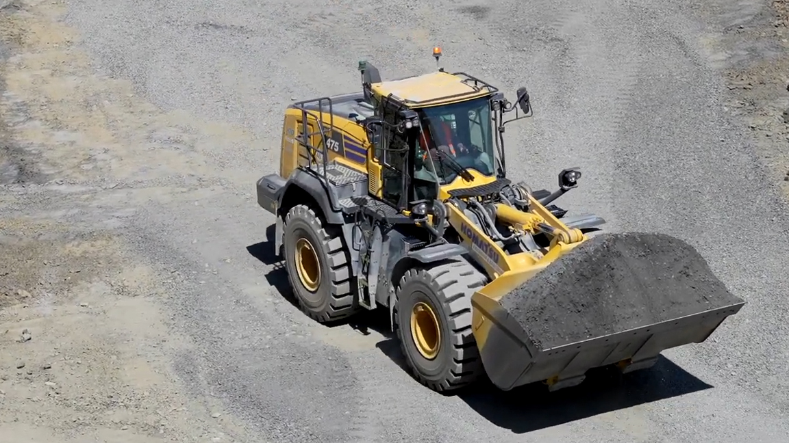 Giant wheel loader conquers tough quarry work with ease