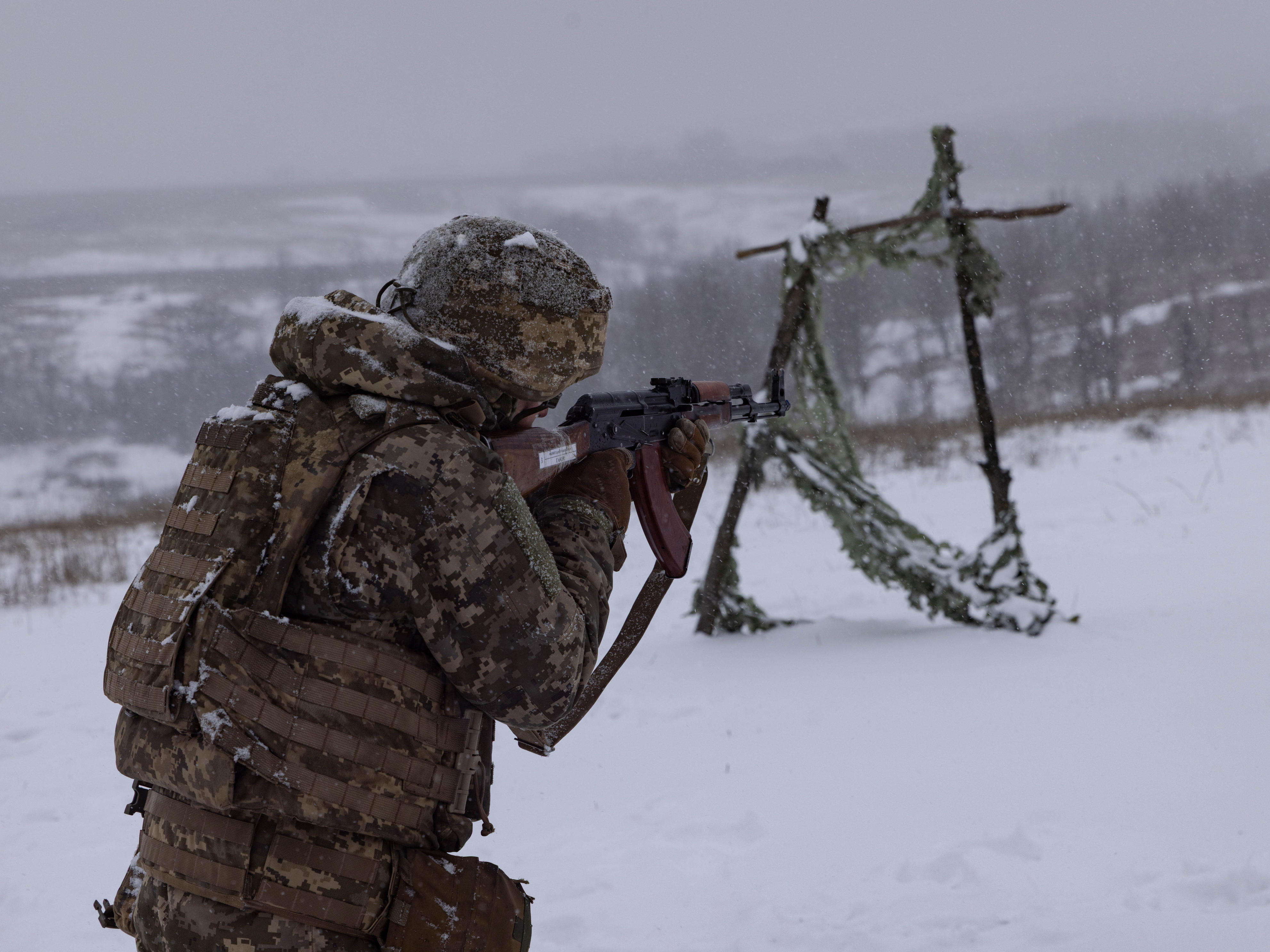 Ukrainian infiltration missions get a lot harder when winter strips away their cover, special operator says