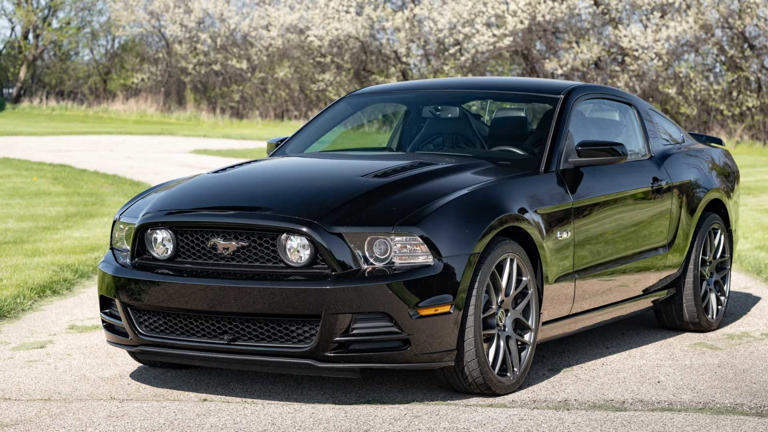 The 412-hp manual V8 coupe hiding on used lots for hot-hatch money