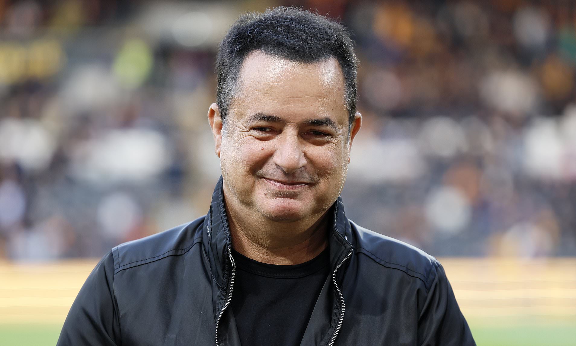 Premier League owner teases fans with transfer clues in surprisingly revealing social media post