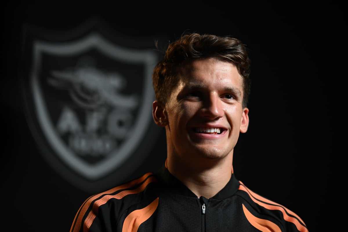 Christos Tzolis reacts to £34m transfer with message to Arsenal fans