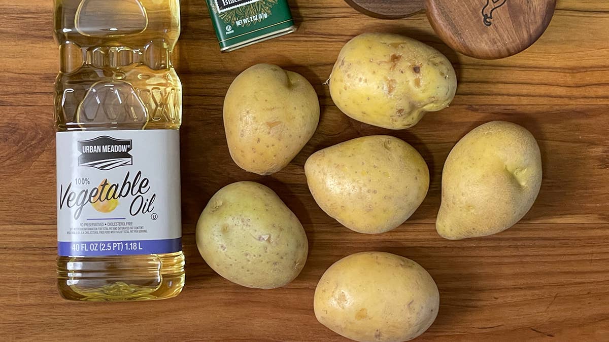 ree-drummond-black-pepper-chips-ingredients