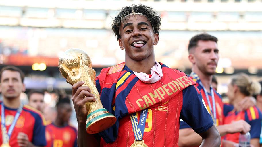 Which countries already qualified for and were eliminated from the 2030 FIFA World Cup?