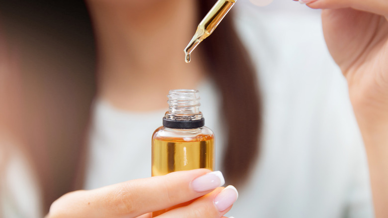 The unexpected benefits of adding a few tablespoons of olive oil to your hair
