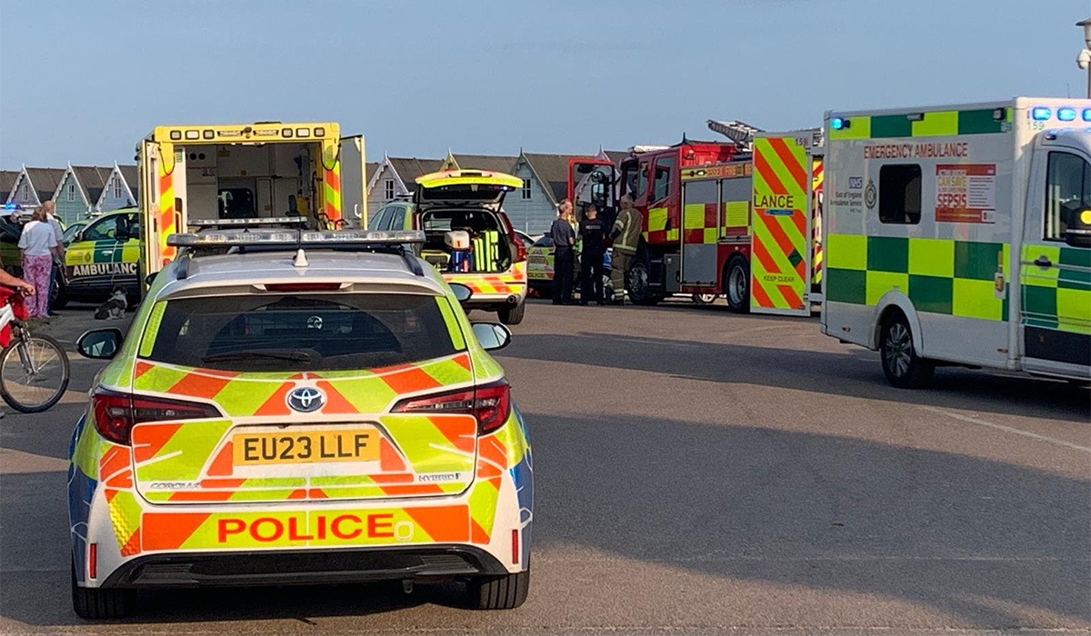 Mother and daughter, 15, drown while attempting to save six-year-old