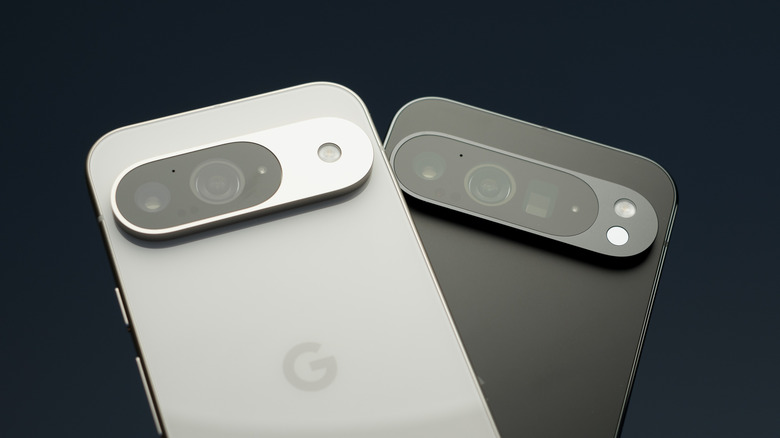 What the flashing light on your Google Pixel means while charging
