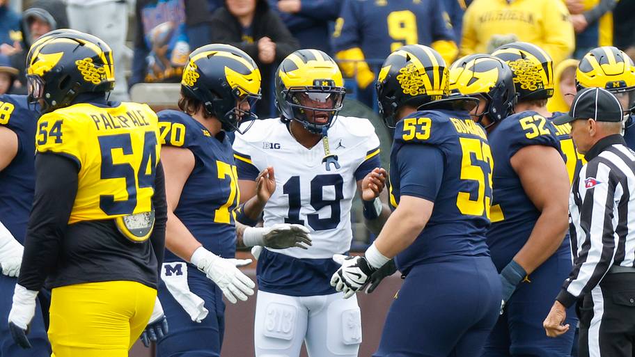 Bryce Underwood in the huddle