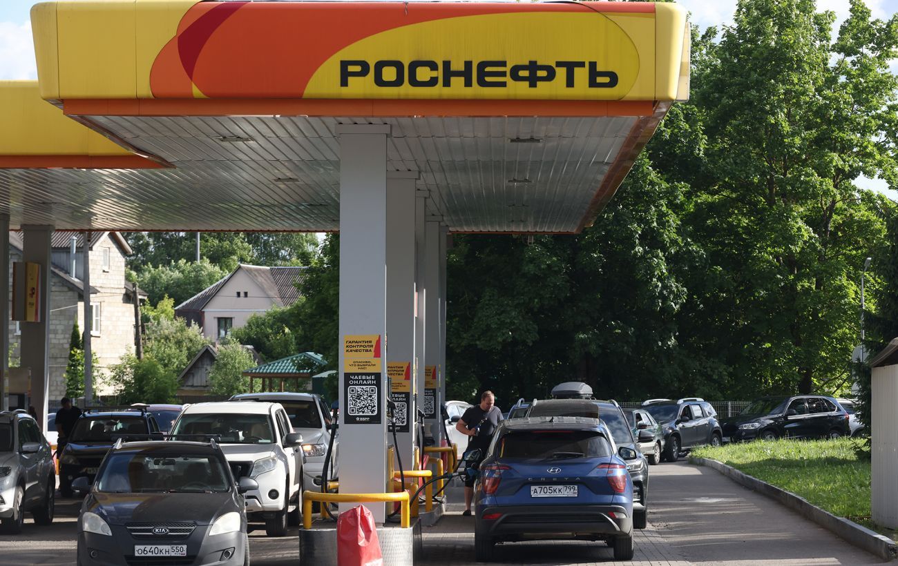 Russia's fuel crisis begins to ease after Ukraine shifts attack strategy