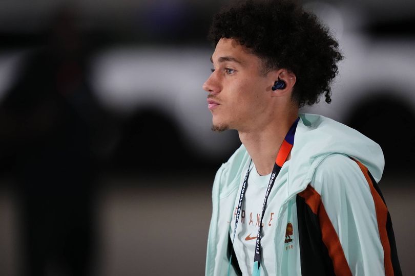 Liverpool transfer target 'learning English' as stance on summer move clear
